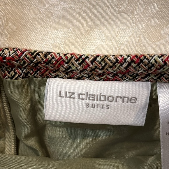 Liz Claiborne Two Piece Vintage Skirt Suit, Size 8 - Picture 15 of 16
